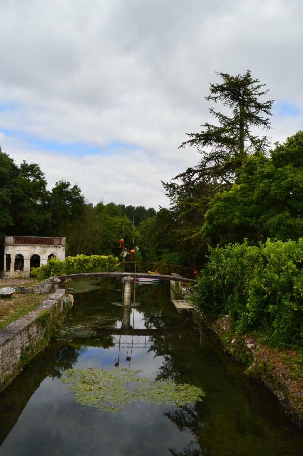 مبيت وإفطار Le Moulin De Bassac المظهر الخارجي الصورة