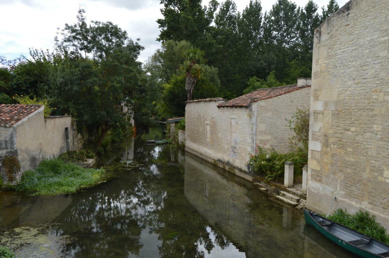 مبيت وإفطار Le Moulin De Bassac المظهر الخارجي الصورة